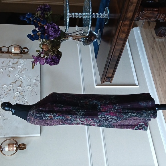 Gabby Skye Boho Multicolor Printed Knee-Length Dress. Size 4 - Picture 14 of 17